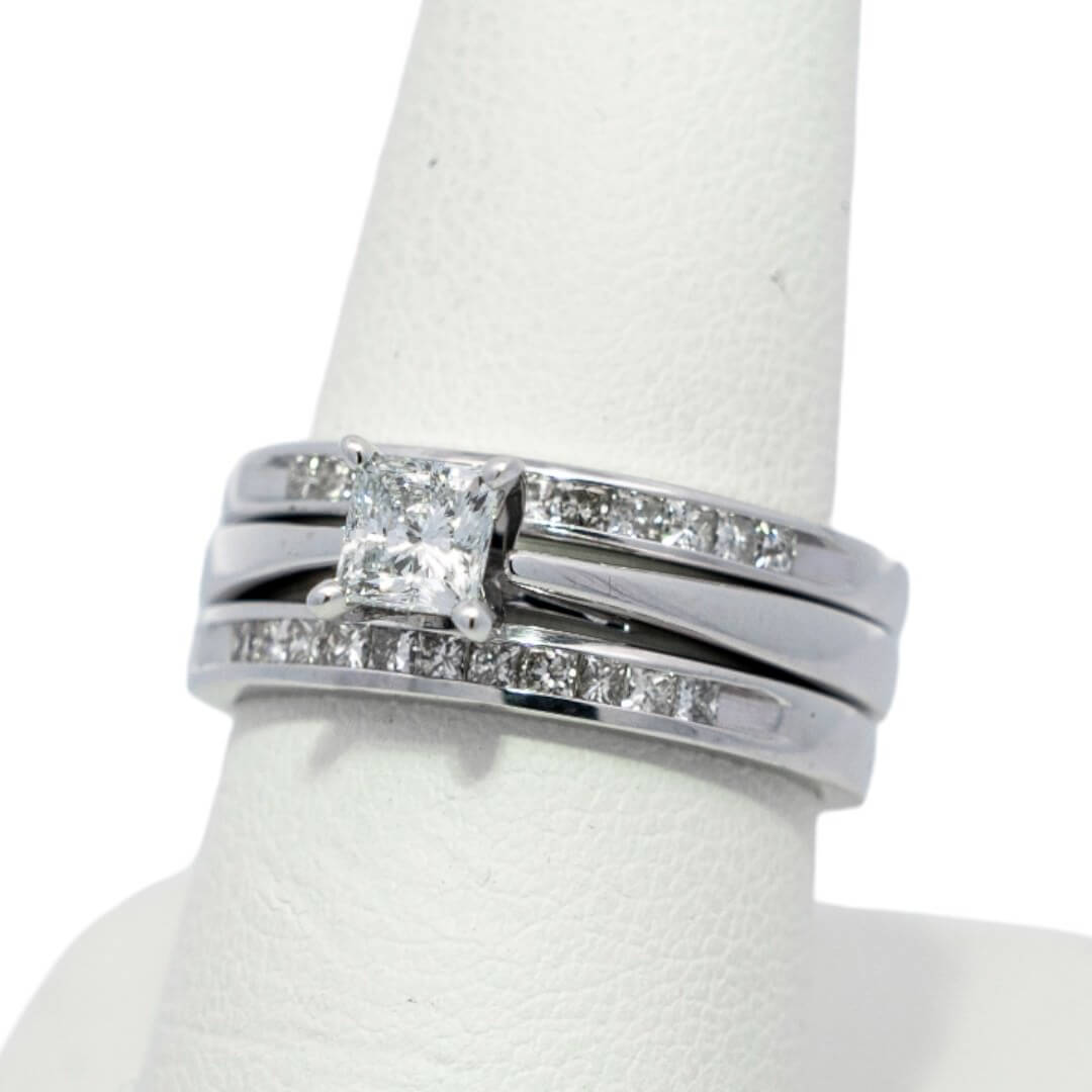Picture of  Ring 14k White Gold 23 Diamonds