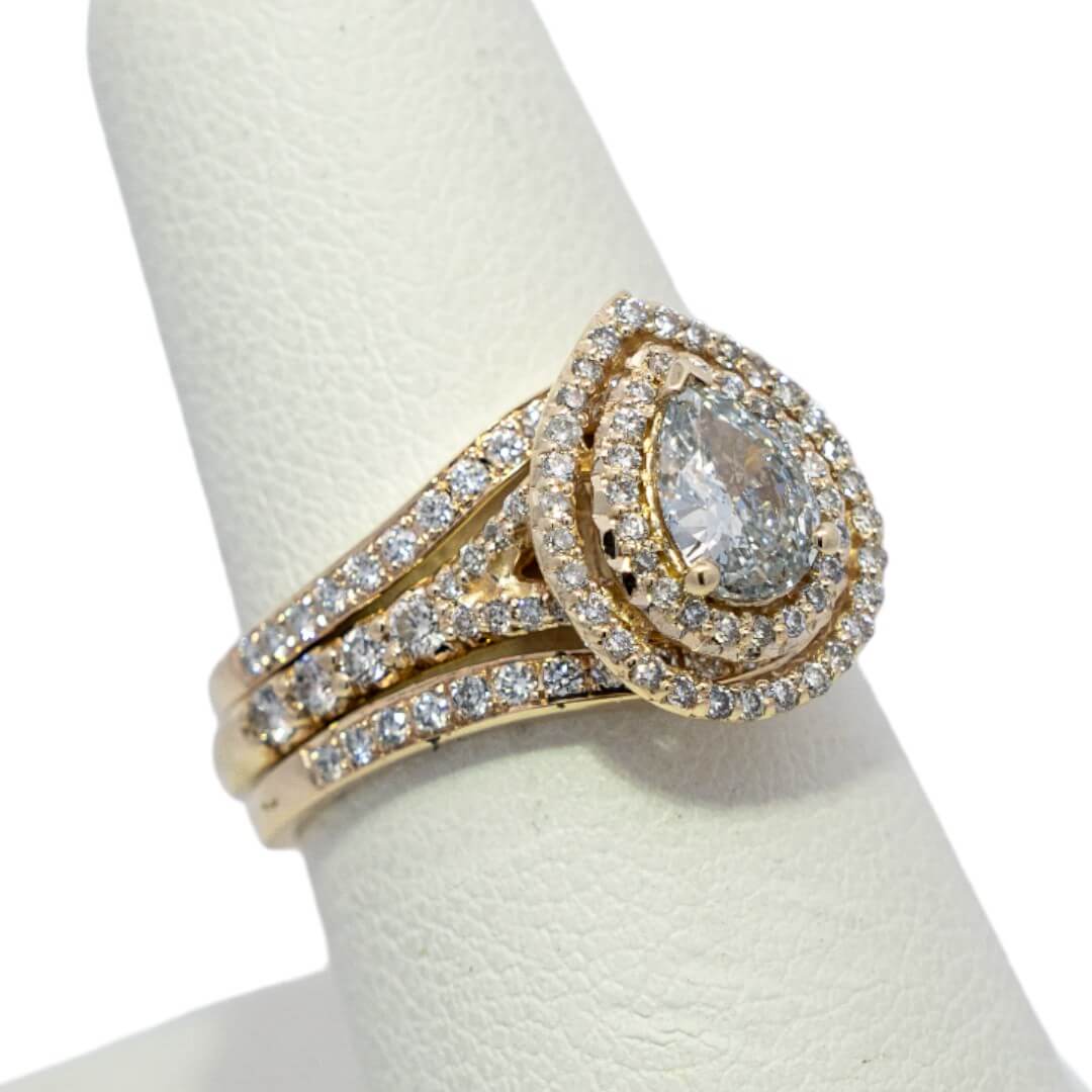 Picture of  Ring 14k Yellow Gold 102 Diamonds