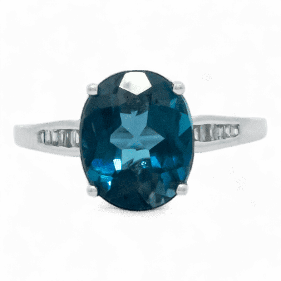  10k White Gold Ring with 0.12 Carats of Diamonds