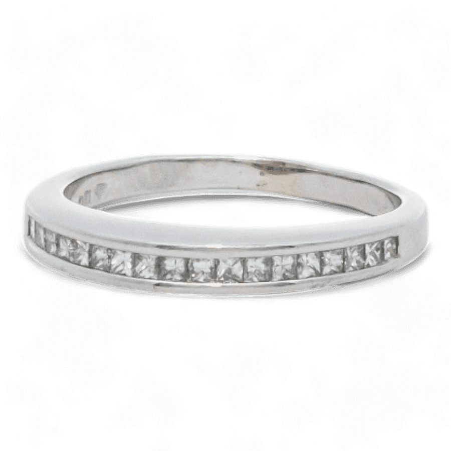  14k White Gold Ring with 0.38 Carats of Diamonds