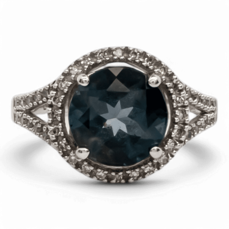  14k White Gold Ring with 0.29 Carats of Diamonds
