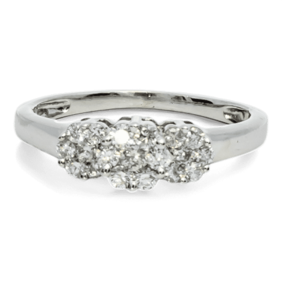  White Gold Ring with 0.45 Carats of Diamonds