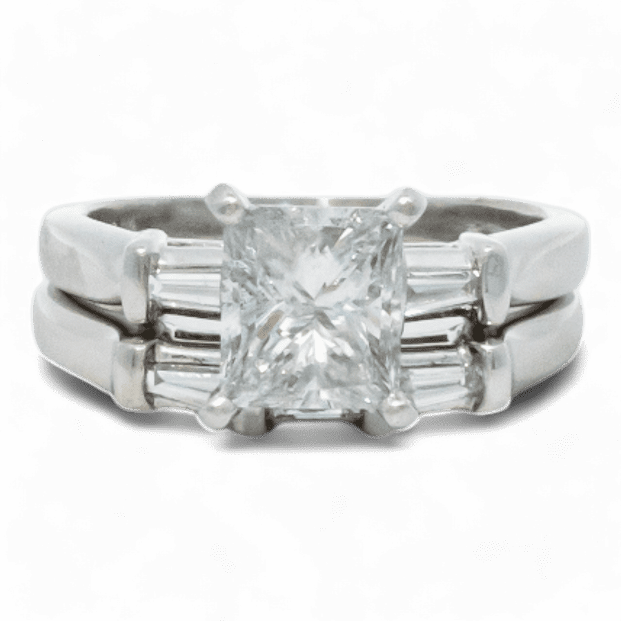  18k Yellow Gold Ring with 1.97 Carats of Diamonds