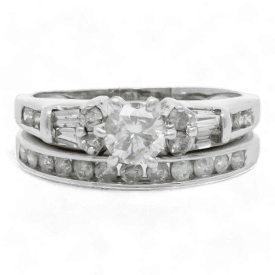  14k Yellow Gold Ring with 0.84 Carats of Diamonds