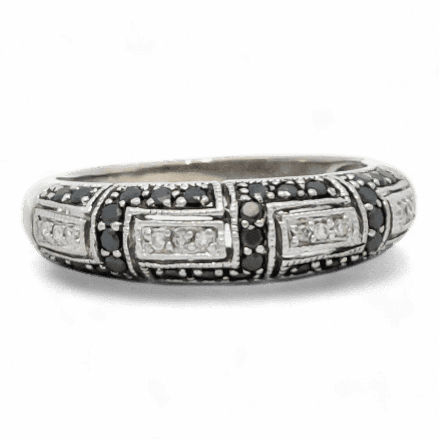  14k Yellow Gold Ring with 0.38 Carats of Diamonds