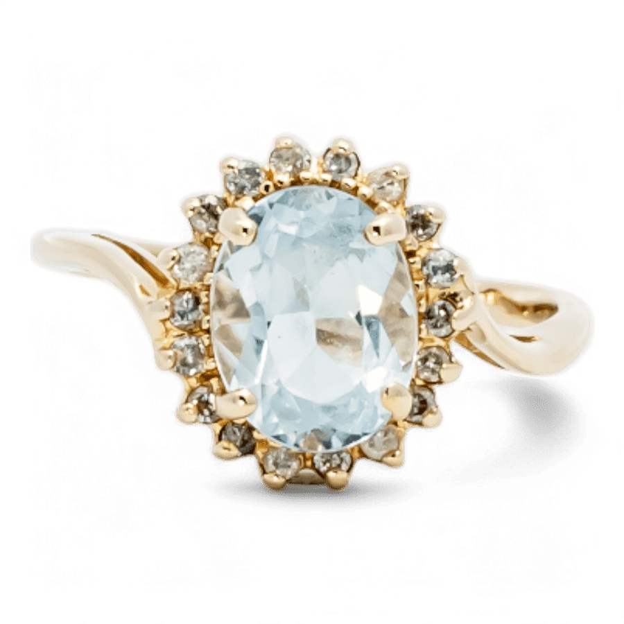  Two-Tone Ring with 0.18 Carats of Diamonds