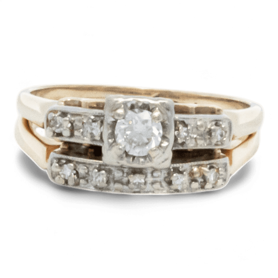  10k White Gold Ring with 0.17 Carats of Diamonds