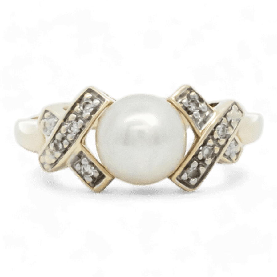  14k White Gold Ring with 0.08 Carats of Diamonds
