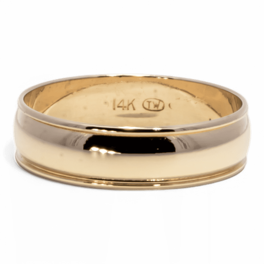  14k Yellow Gold Ring  Size 6.75