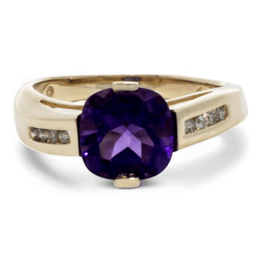  14k Yellow Gold Ring with 0.16 Carats of Diamonds