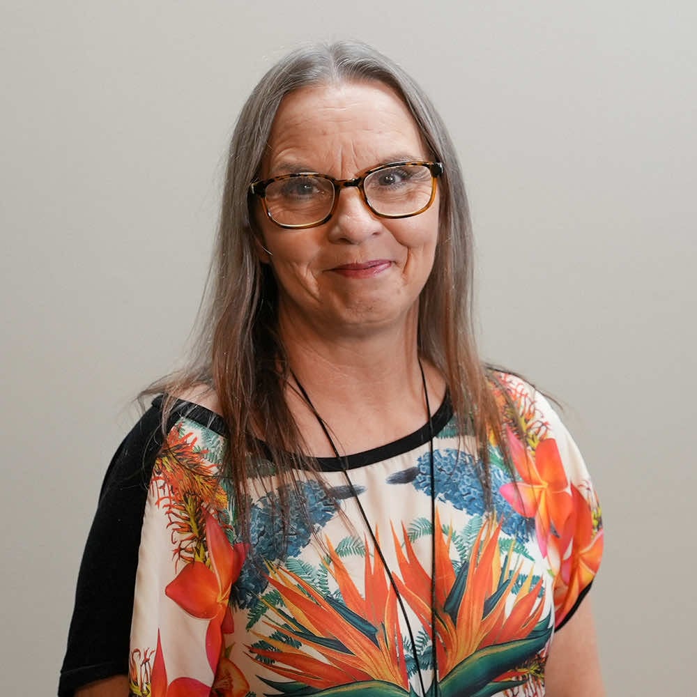 Headshot of Lajena Holt