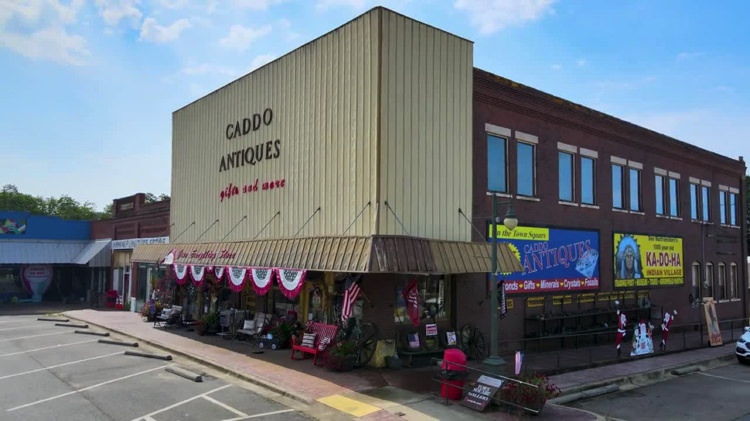 Video from Caddo Antiques>