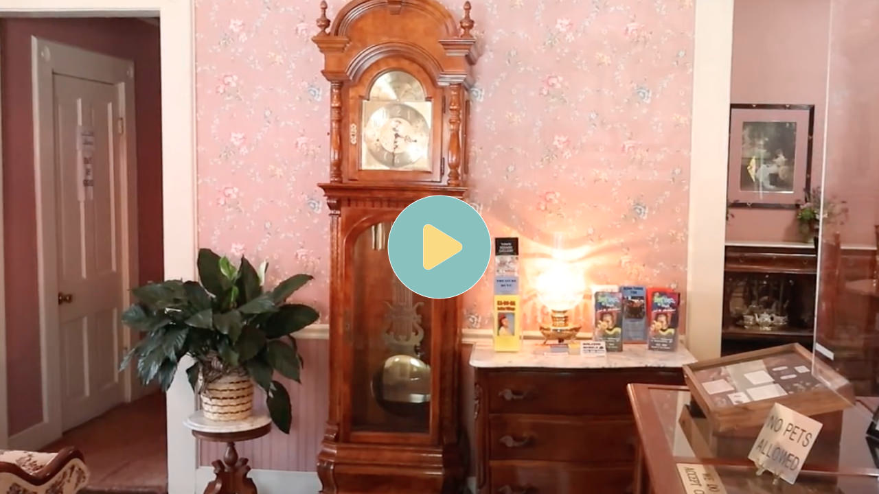 Video from Queen of Diamonds Inn>