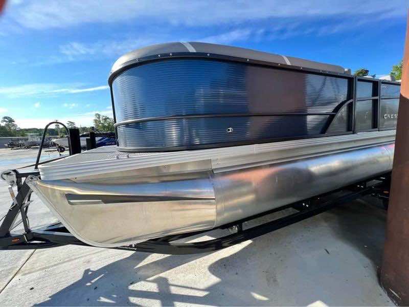 2024 Crest Classic DLX 240 SLC